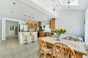Kitchen diner angle 2- click for photo gallery